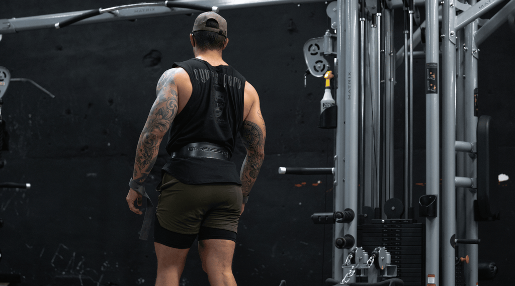 Does a lifting belt help with back pain?