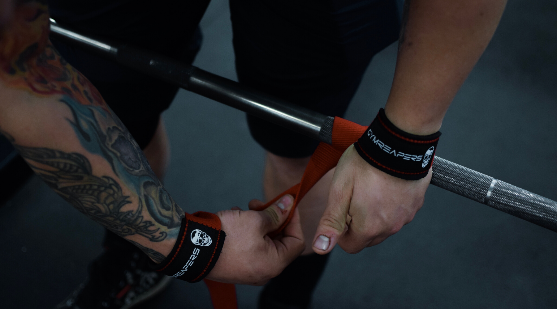 how to wear lifting straps properly