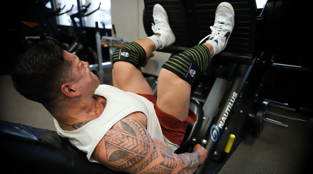 what are knee wraps